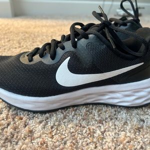 Nike Revolution, 7.5, worn once